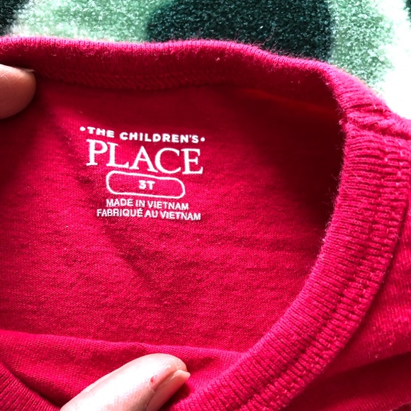 Bundle of toddler boys short sleeved shirts - Picture 9 of 10